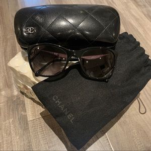 CHANEL Sunglasses